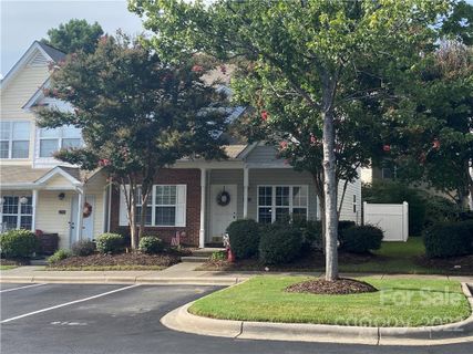 212 Primrose Walk