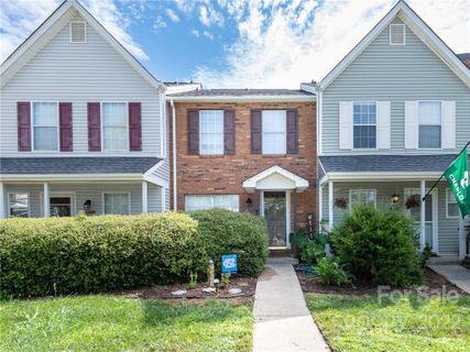 8238 Golf Ridge Drive sold home in Crestview II, Charlotte, NC