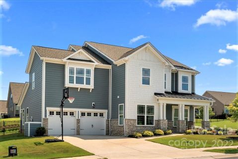 2997 Creekview Drive