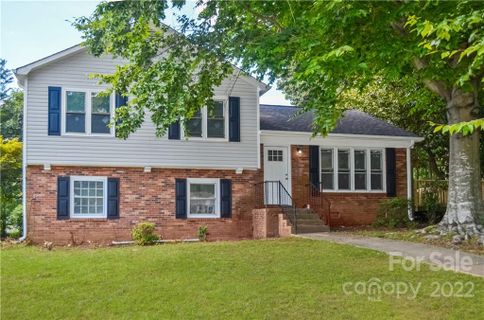 3301 Dalecrest Drive