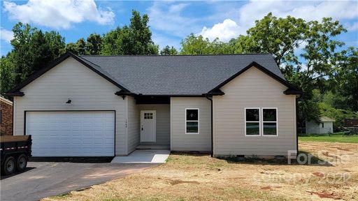 1668 Woodridge Circle sold home in Woodridge, Hickory, NC
