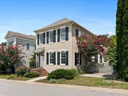 228 Leucothoe Lane