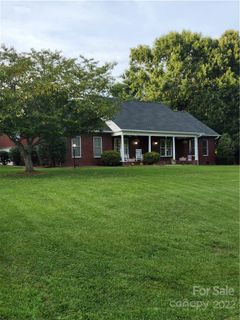 6551 Point View Court sold home in Lake Shore Estates, Concord, NC