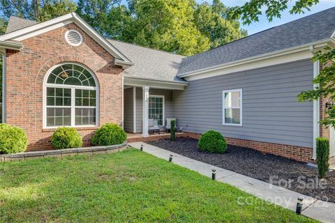 1292 Saint Katherines Way sold home in Windsor Ridge, Rock Hill, SC