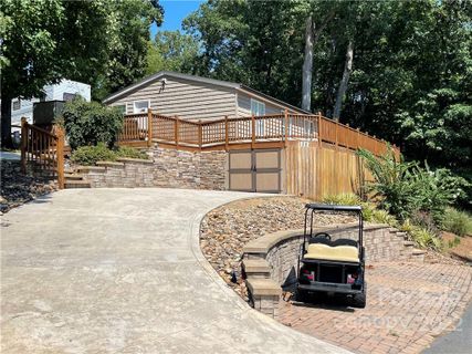 108 Clubhouse Drive Extension