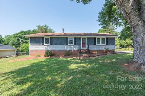 709 Mapleleaf Lane