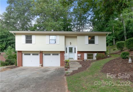 8 Auburndale Drive