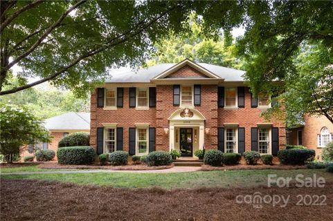 2334 Thetford Court