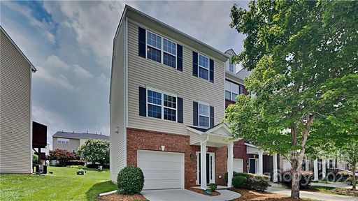 9803 Walkers Glen Drive
