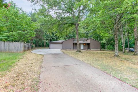5907 Leatherwood Lane