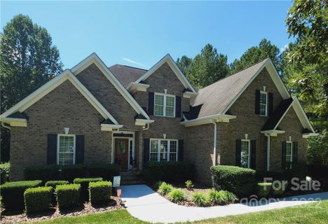 254 Honeysuckle Creek Loop sold home in Honeysuckle Creek, Mooresville, NC