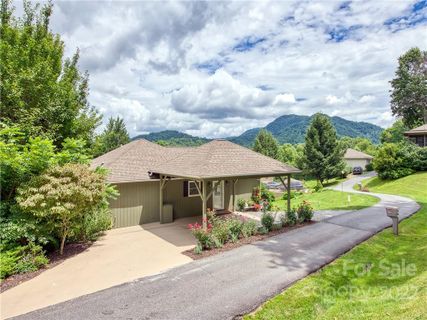 33 Winghaven Heights sold home in Hawks Crest, Waynesville, NC