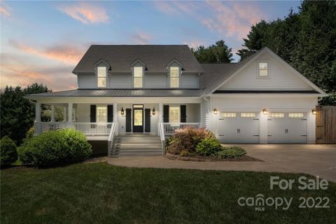 68 Drakes Meadow Lane sold home in Drakes Meadow, Arden, NC