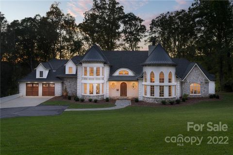 23 Eastwood Road
