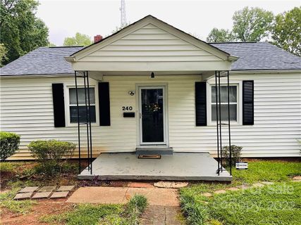 240 Keswick Avenue sold home in Lockewood, Charlotte, NC