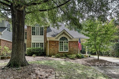 2029 Meadowood Lane sold home in Providence Place, Charlotte, NC