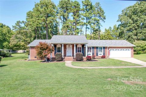 140 Greenway Drive sold home in Colonial Downs, Salisbury, NC