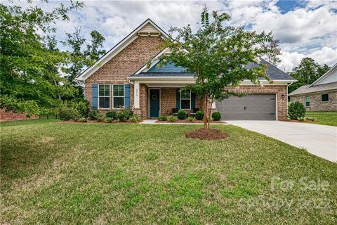 8840 Mullis Forest Court