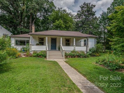 1447 Cortland Road