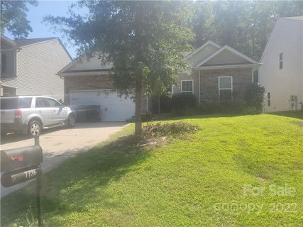 7736 East Lane Drive