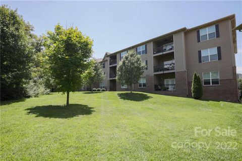 142 Brickton Village Circle 306