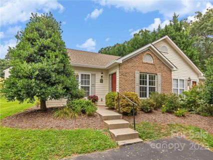 11 Pearl Street A sold home in Pearl Street, Black Mountain, NC