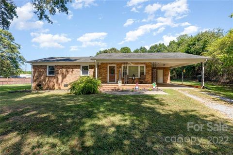 933 Longbranch Road sold home in Long Branch Estates, Grover, NC