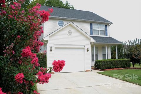 6525 Forestrock Drive sold home in Mallard Creek, Charlotte, NC