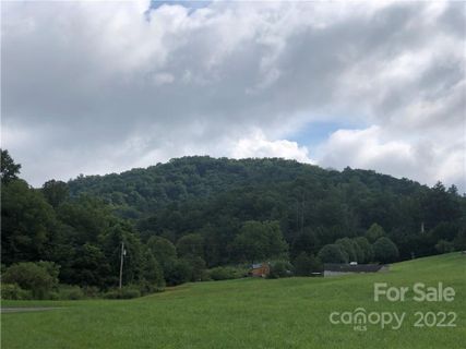 52 Ivy Meadows Drive sold home in Ivy Meadows, Weaverville, NC