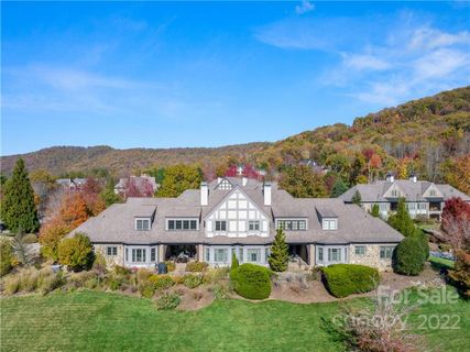 6 Golfside Court