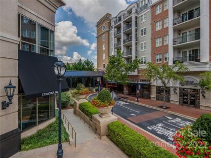 4620 Piedmont Row Drive 701