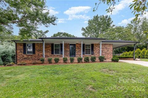 308 Buckskin Drive