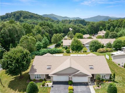 235 Castle Creek Drive sold home in Castle Creek Village, Waynesville, NC