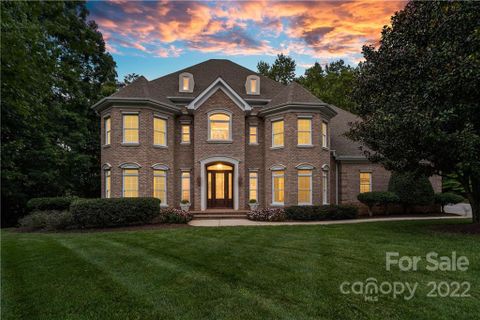 1012 Honors Court
