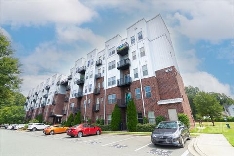 2338 Yadkin Avenue 307
