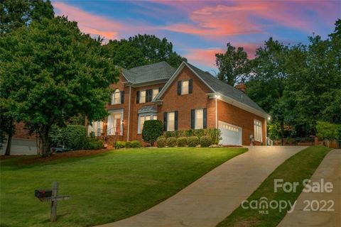 10424 Oak Pond Circle
