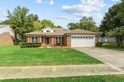 3902 Brittany Court