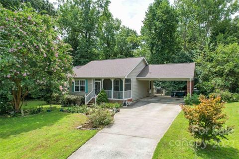 116 Carpenter Circle