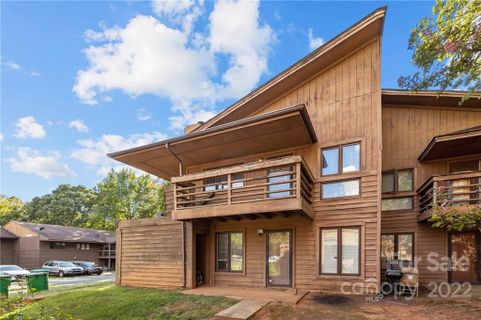 1832 J Julian Lane B sold home in Northampton, Charlotte, NC