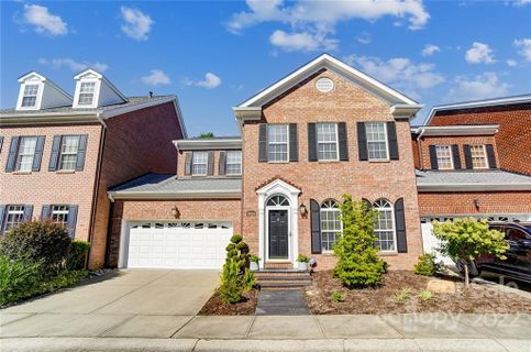 9024 Bonnie Briar Circle