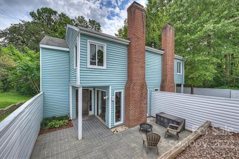 1612 Renard Ridge Road sold home in Fox Ridge, Charlotte, NC