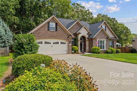 1846 Waterbury Court