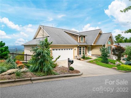 104 Distant View Drive sold home in The Views of Asheville, Asheville, NC