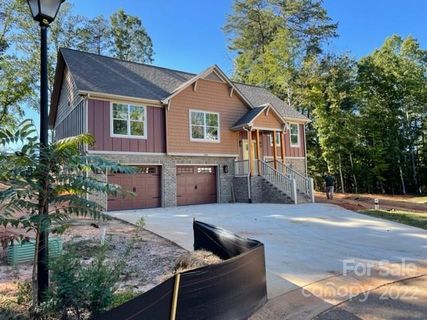 140 Maplewood Court