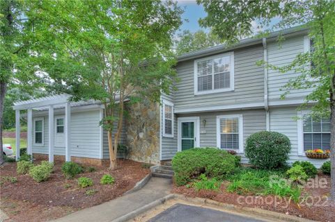 102 Heritage Parkway