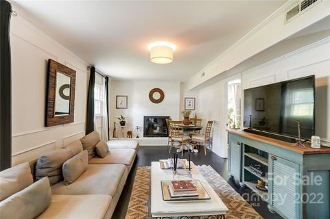 4800 Pandora Court