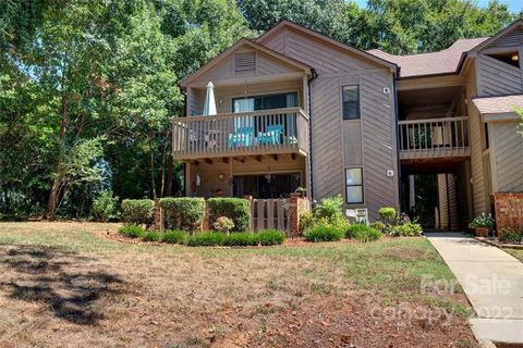 4160 Charlotte Highway sold home in Lake Wylie Woods, Lake Wylie, SC