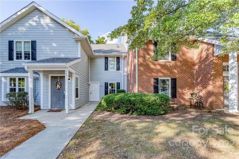 9403 S Vicksburg Park Court
