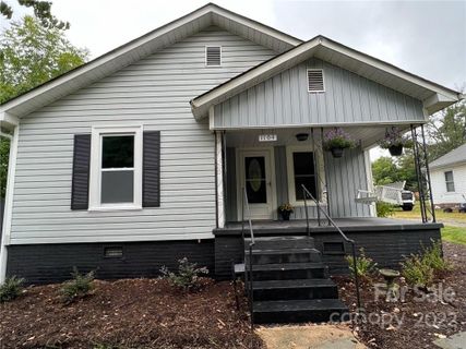 1104 Venus Street