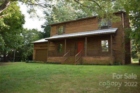 1108 Laurel Woods Drive